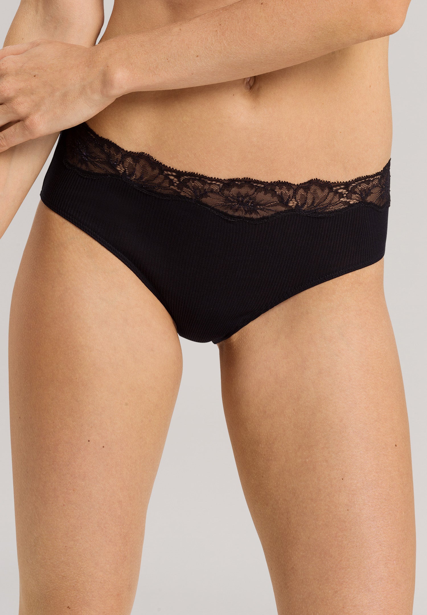 71378 High Cut Brief - 019 Black