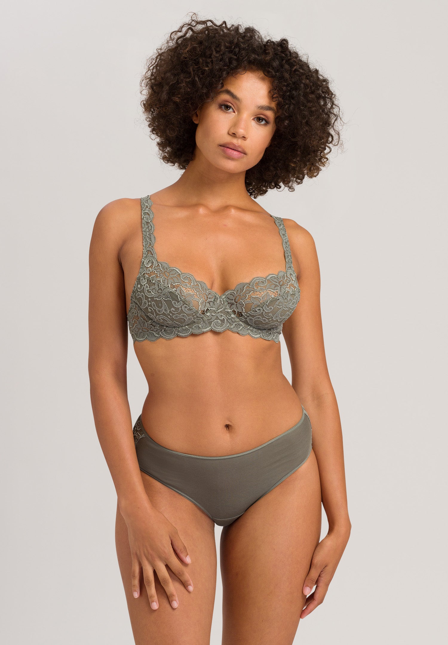 71467 Moments Underwire Bra - 2668 Antique Green