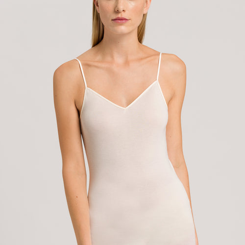 71601 Cotton Seamless V-Neck Camisole - 116 Pale Cream