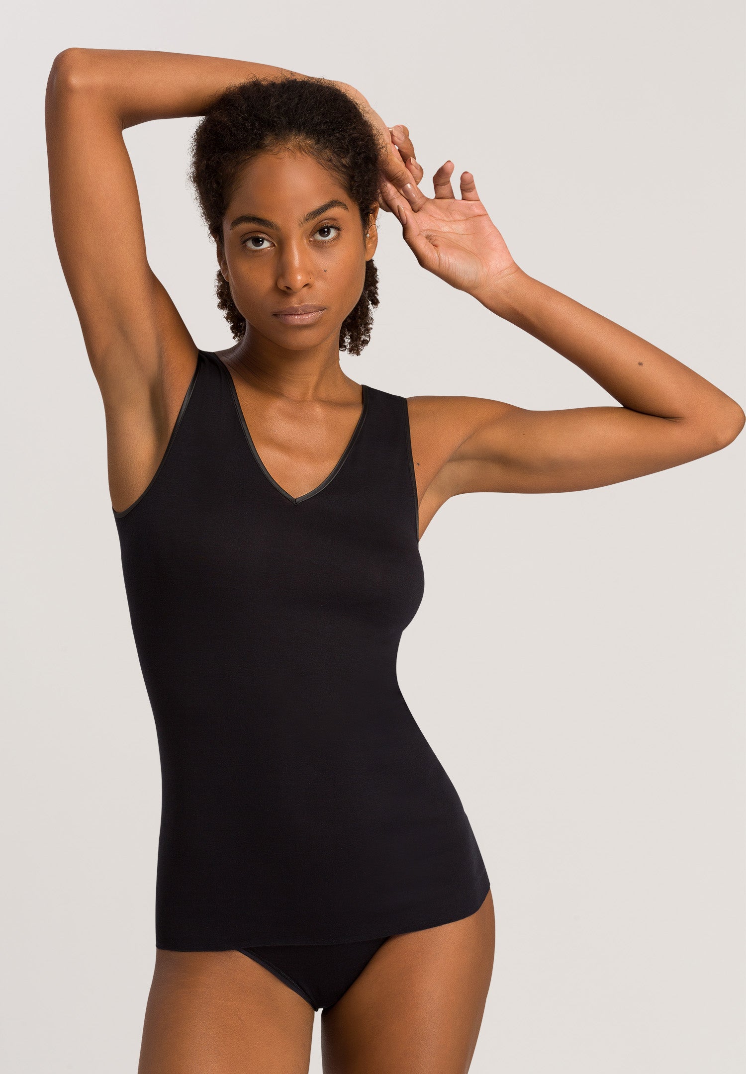 71602 Cotton Seamless V-Neck Tank - 019 Black