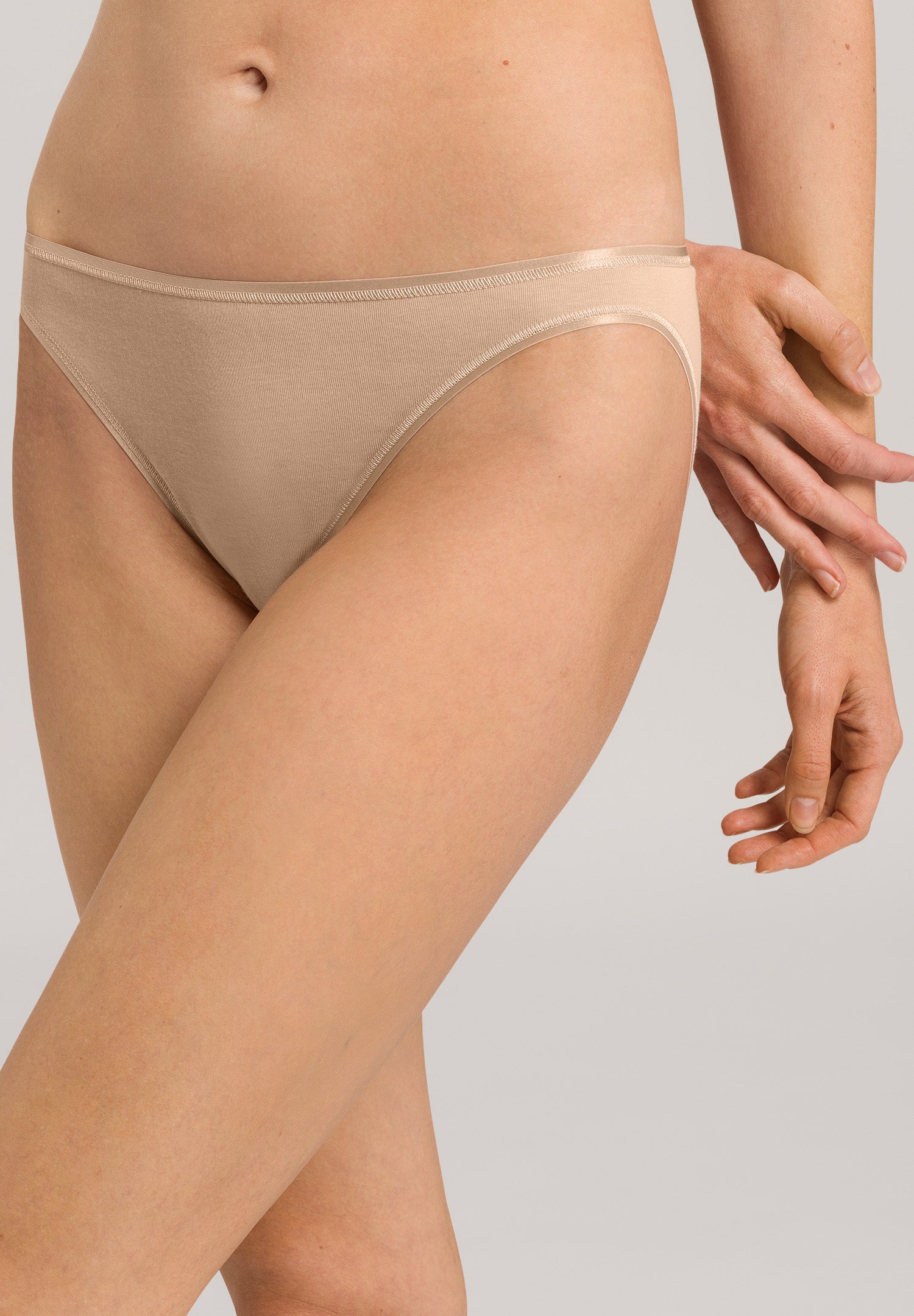 71624 Cotton Seamless High Cut Brief - 274 Beige