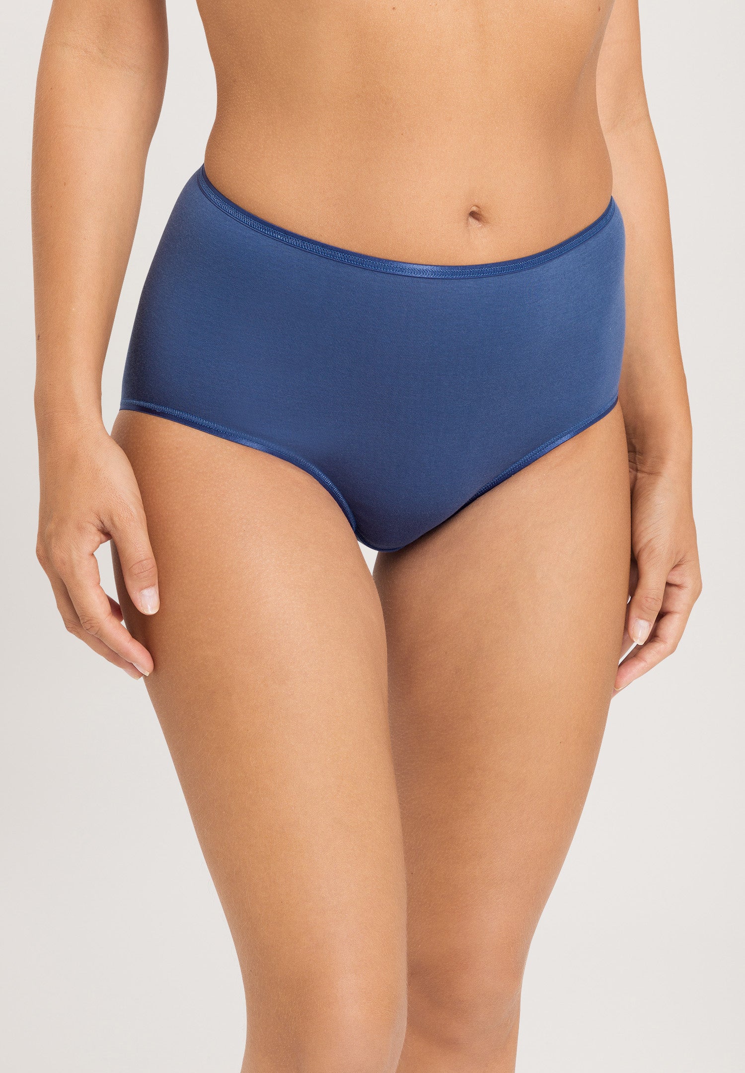 71625 Cotton Seamless Full Brief - 2604 True Navy