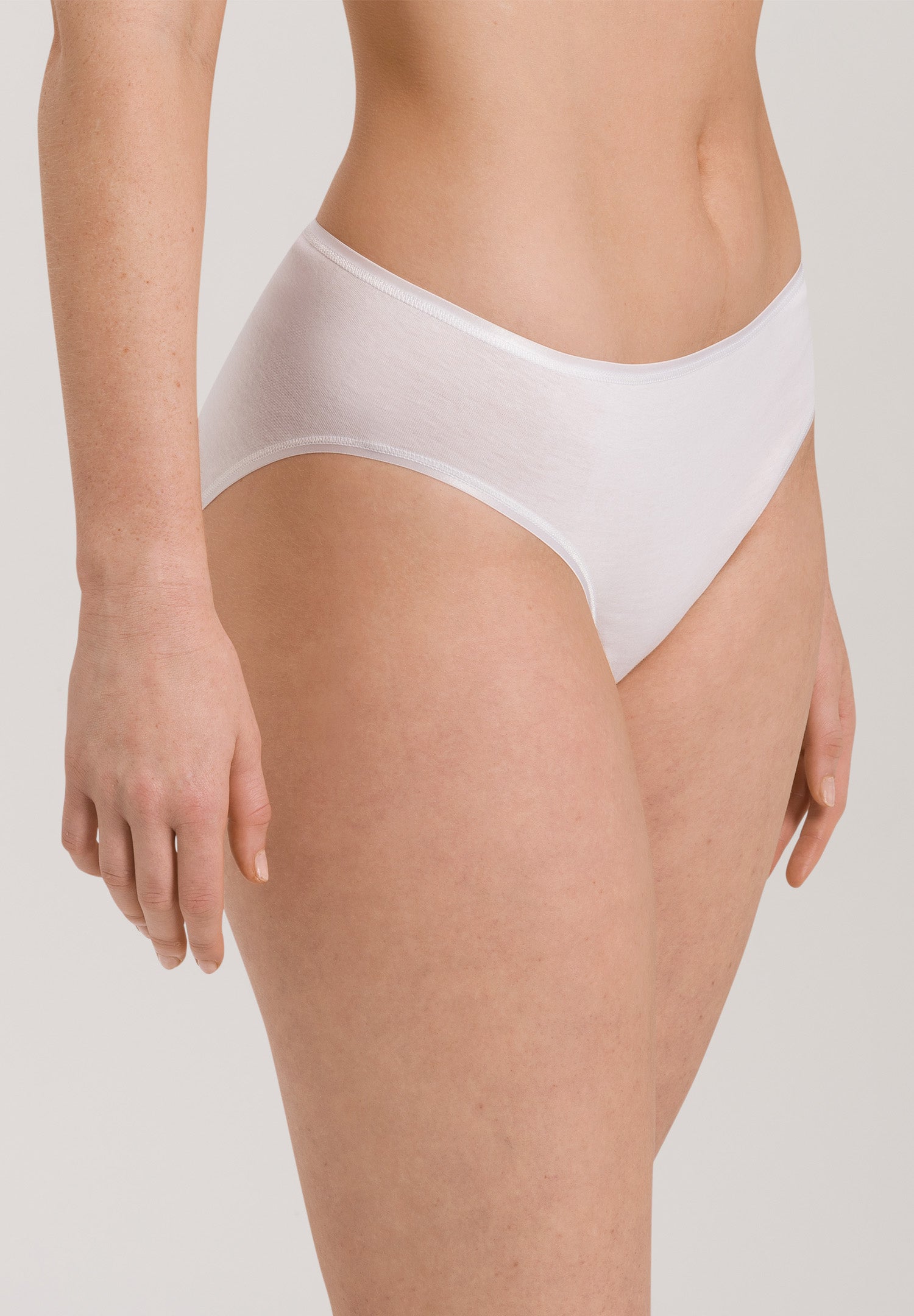 71626 Cotton Seamless Full High Cut Brief - 101 White