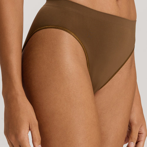 Touch Feeling Hi Cut Brief | Mochaccino 71812-2757