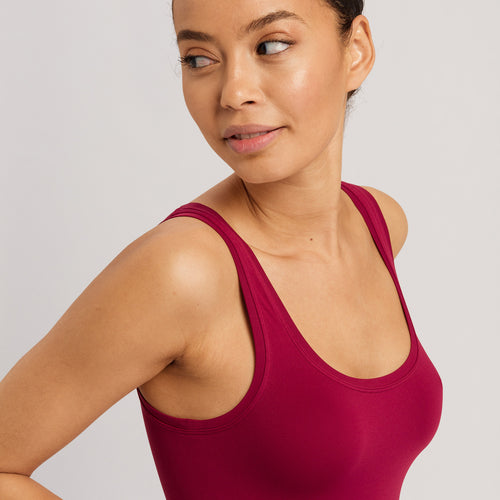 71814 Touch Feeling Tank Top - 2406 Intense Garnet