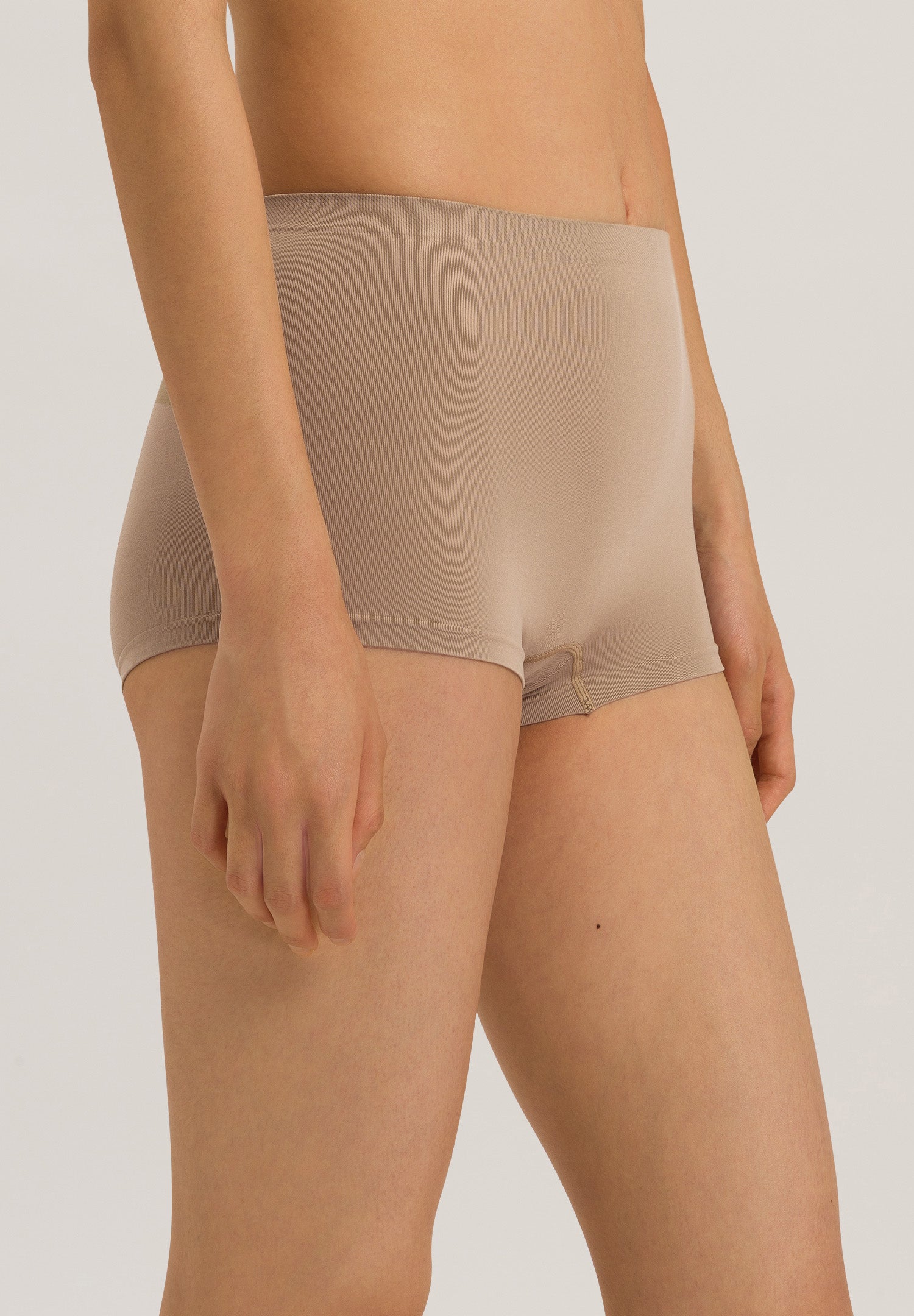 71822 Touch Feeling Boyleg - 2828 Deep Taupe