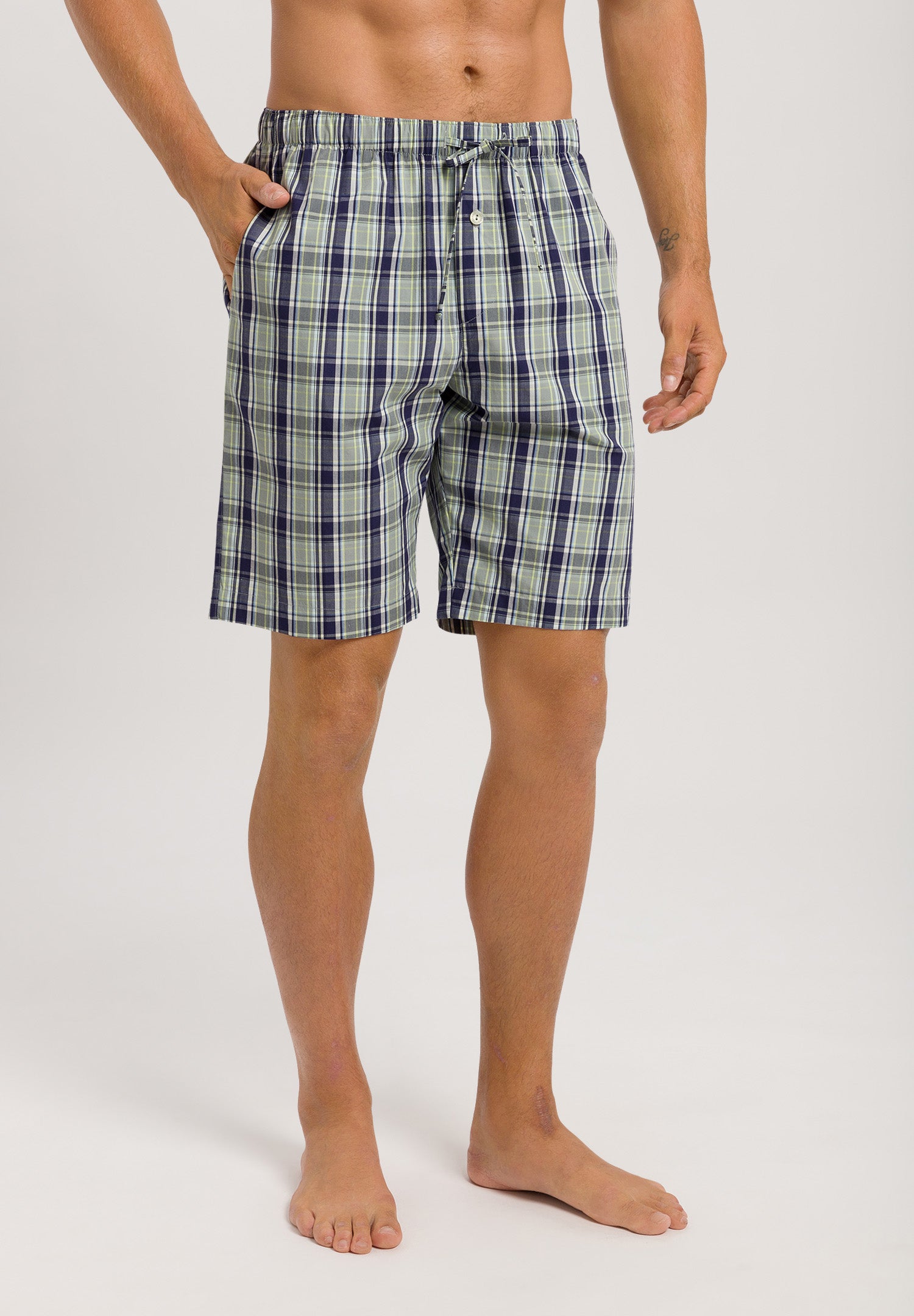 75117 Night & Day SHORT WOVEN PANT - 2873 Green Check