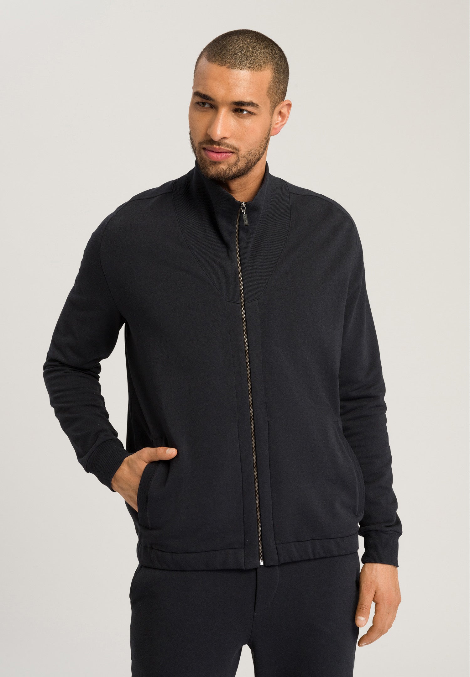 75944 Natural Living Jacket - 2196 Ebony