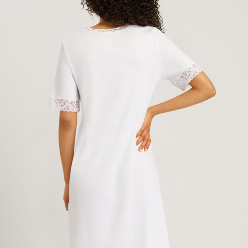 77040 Moments S/Slv Nightgown 100 Cm - 101 White