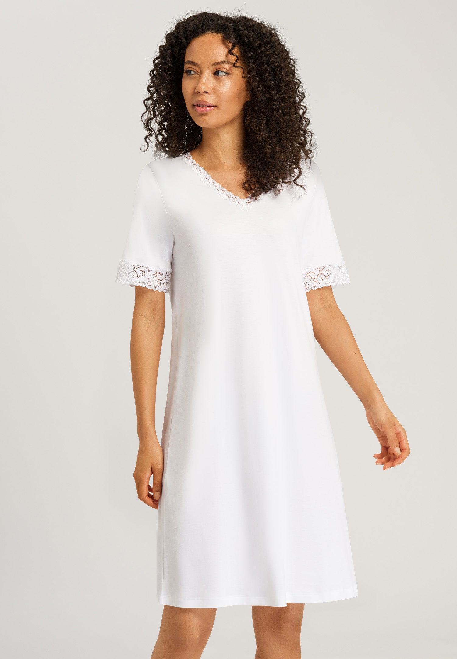 77040 Moments S/Slv Nightgown 100 Cm - 101 White