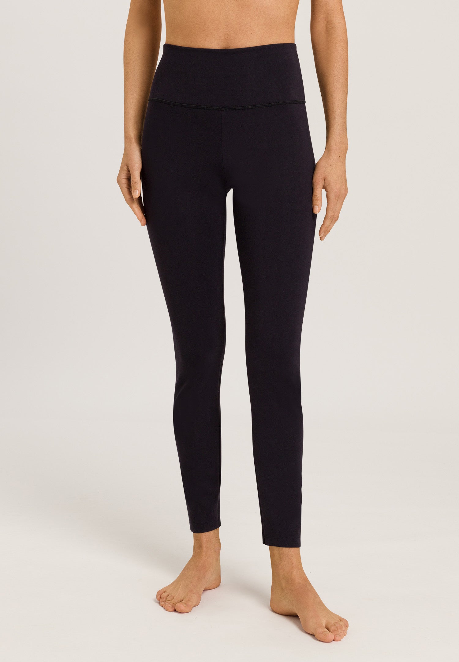 78792 Balance Leggings - 2199 Black Beauty